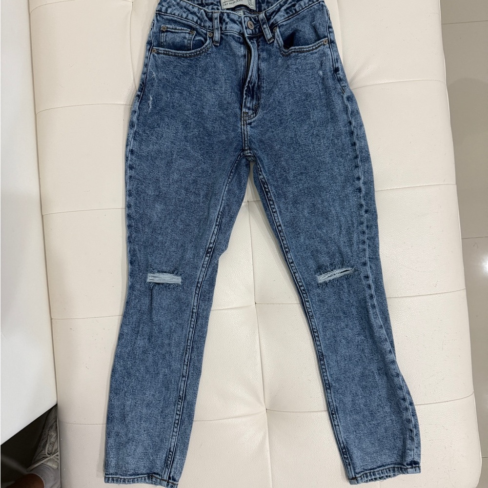Abercrombie & Fitch Mom Jeans
